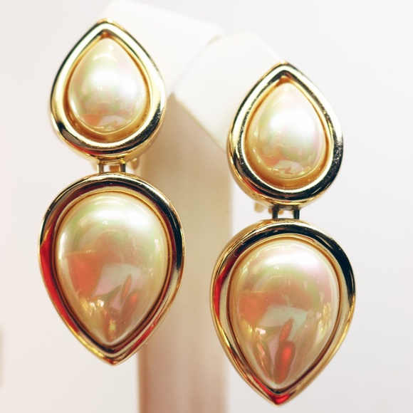 Christian Dior Pearl Cabochon Clip-On Earrings with Gold Plating *Signed* - Picture 2 of 16